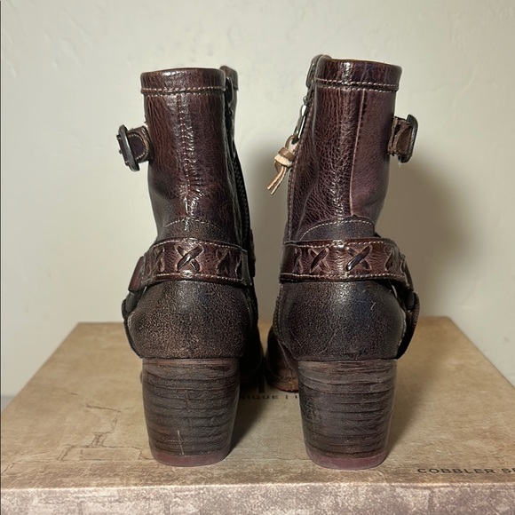 Bed|Stu Octane Brown Heeled Boots - Picture 2 of 3